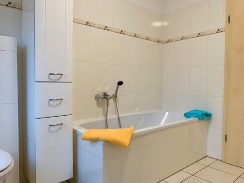 Ferienhaus Rh�npark