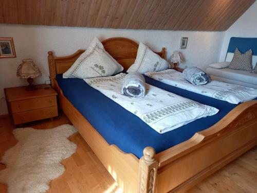 Regal Holiday Home In Geroldsgr�n With Garden