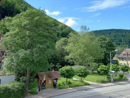 Regal Holiday Home In Geroldsgr�n With Garden