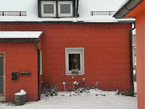 Regal Holiday Home In Geroldsgr�n With Garden