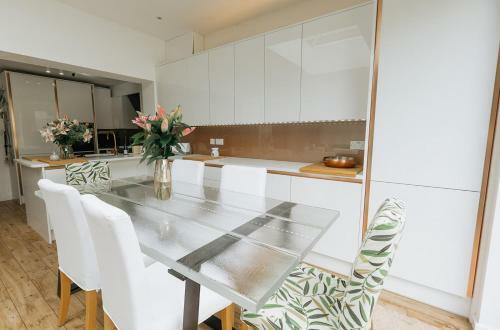 Swinton House // Luxe 2 Bed Accommodation In Harrogate // Great Yorkshire Show