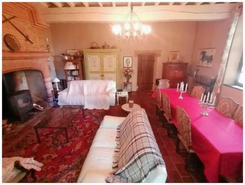 Hostal Chambre Du Pigeonnier Avec Acc�s Piscine !