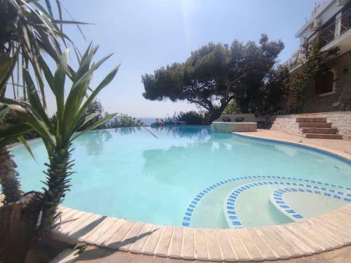3-house Villa With Amazing Infinity Pool