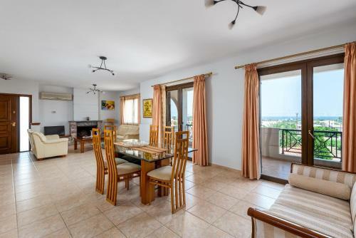 Villa 3 Roses Residence