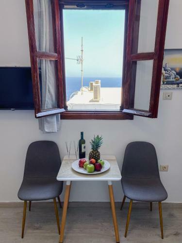 Gregory's Studio Apartment With Sea View