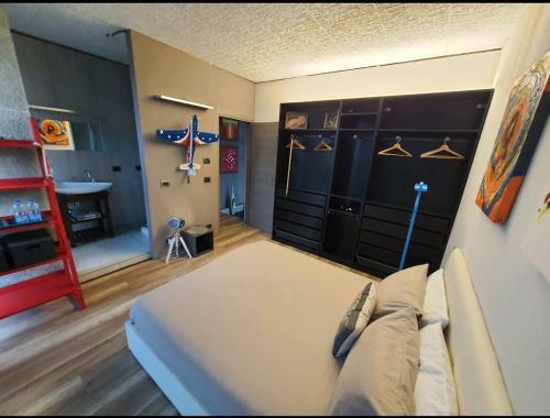 Cristallo Private Double Room & Ensuite Open Space Bathroom With Views