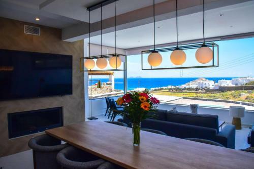 Frankie?s Sunrise Villa