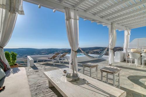 Villa L�fos - Jacuzzi And View