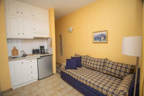 Alexandra's Beach Apartment