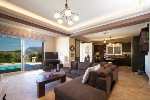 Villa Melissani By Villa Plus