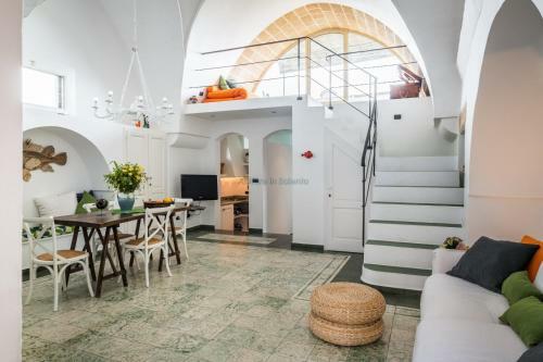 H241 Independent With Terrace Overlooking The Sea