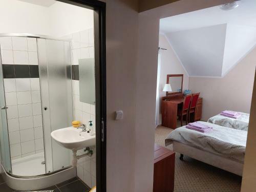 Bed & Breakfast O?rodek Ankar