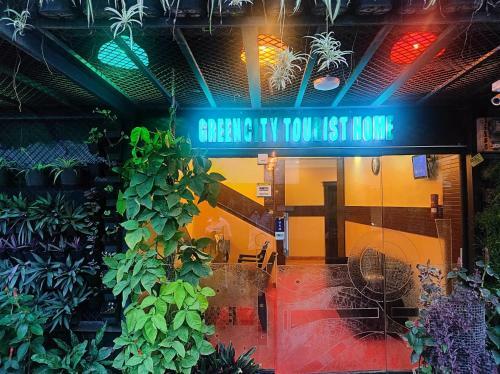 Hotel Green City Tourist Home