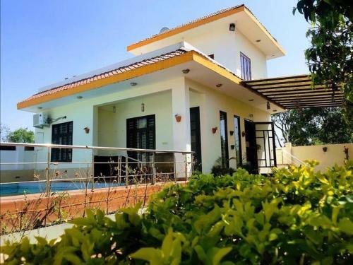 Cheerful 2bhk Villa In Between Lap Of Nature