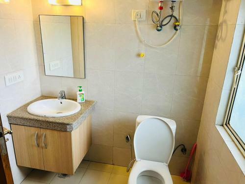 Apartamento Luxury 1 Bedroom Suites By Noida Suites