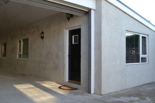 Cleomack View, Self Catering Annex Apartment