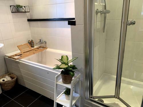 Cobbles Cottage, Honley