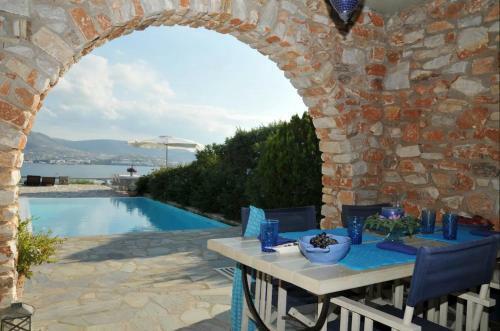 Villa Irene Blue