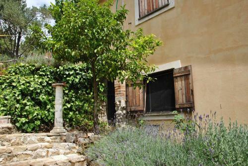 La Casa Dellartista Tra Arte E Natura