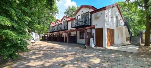 Lodge O?rodek Wypoczynkowy Karolinka