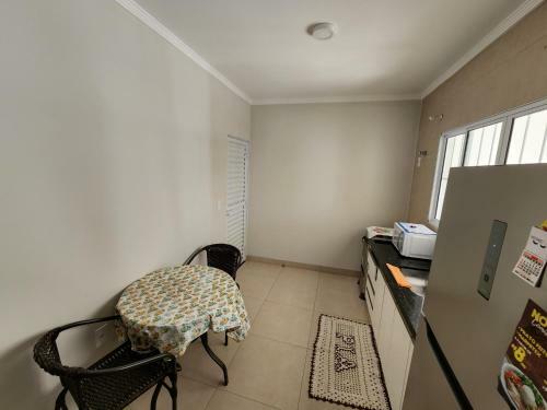 Casa 3 Dorm. 1 Suite Gar