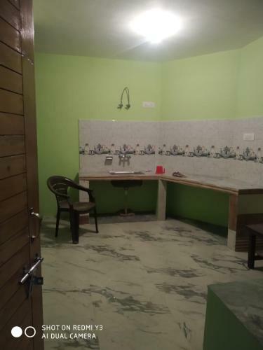 Kailash Home Stay Naddi
