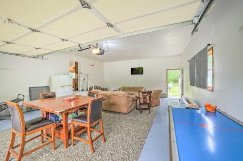 Indiana Countryside Retreat On 37-acre Land!