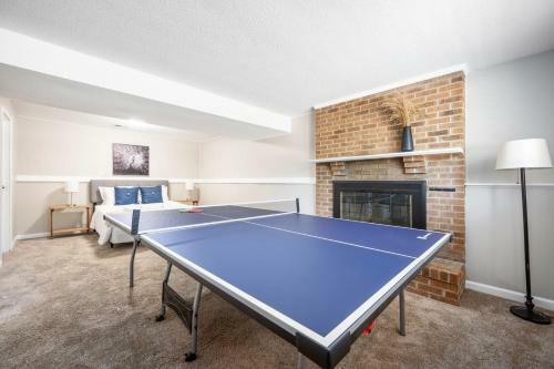Westside Splendor- 10 Mins To Speedway- Firepit