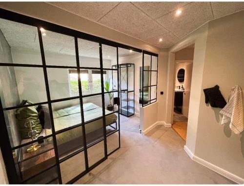 Ny Style Entire Apartment W/private Cozy Terrace