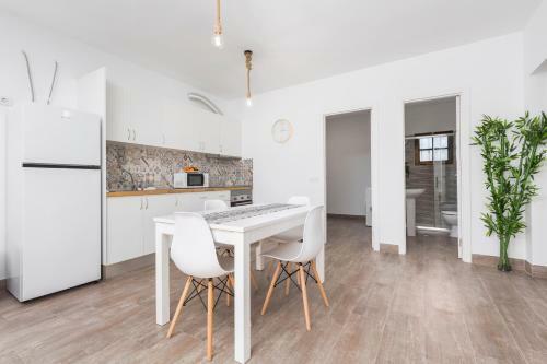 Home2book Charming Casa Pap�, Bbq & Terrace