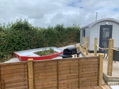 Estuary View - Shepherds Hut