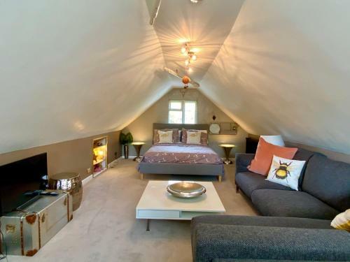 The Cottage And The Loft