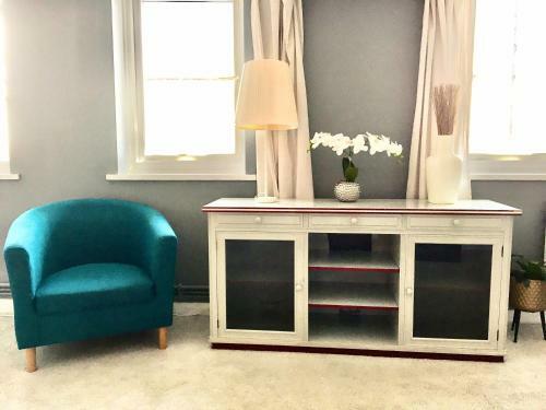 Hostal Family Room - Spacious Place With Full Kitchen