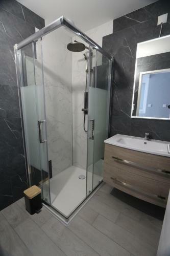 Apartamento Appart H�tel " Les Apparts Cholet Carteron "