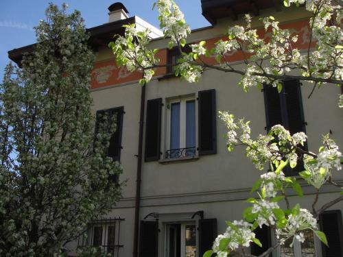 Bed & Breakfast Villa I Pavoni Lake & Luxury