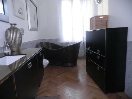 Bed & Breakfast Villa I Pavoni Lake & Luxury