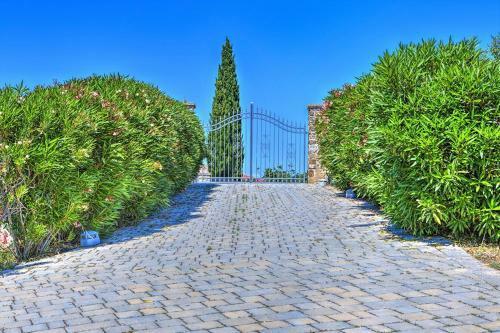 Pool Villa Angela Whirlpool & Tennis