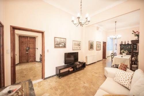 Re Migio Apartment With Terrace And Lift