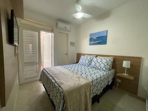 Casa Chamosa Na Rua Da Praia - Cant�o Juquehy