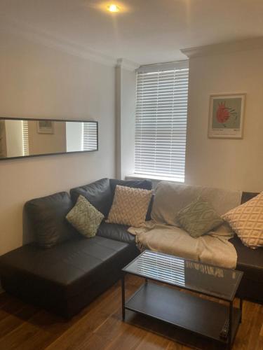 Hostal Modern Double Room In City Center Apartment- 2