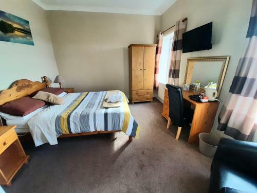 Hostal Rathmore House Bed & Breakfast