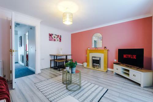 ? 3 Bed House ? Leisure/business ? Free Parking