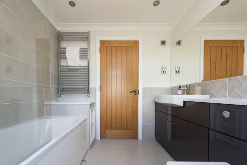 Lilac Lodge, 22 Roadford Lake Lodges