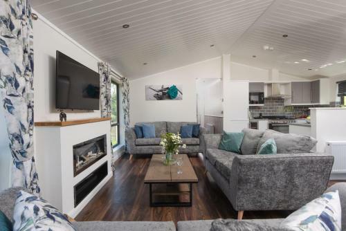 Lilac Lodge, 22 Roadford Lake Lodges