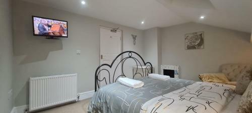 Stylish 2 Bedroom Apartment, Leeds Centre + Free Parking
