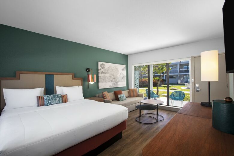 Hotel Beachcomber Beach Resort