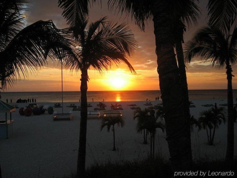 Hotel Beachcomber Beach Resort