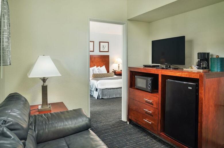 Hotel Beachcomber Beach Resort