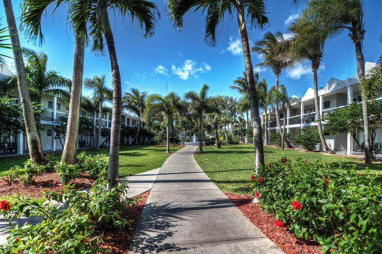 Hotel Beachcomber Beach Resort