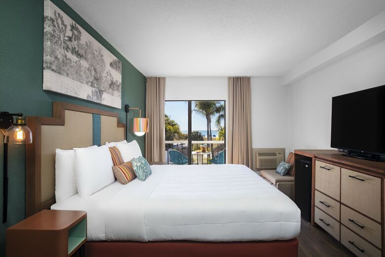 Hotel Beachcomber Beach Resort